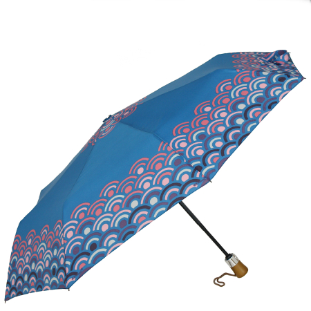 Parasol malowidła na turkusie